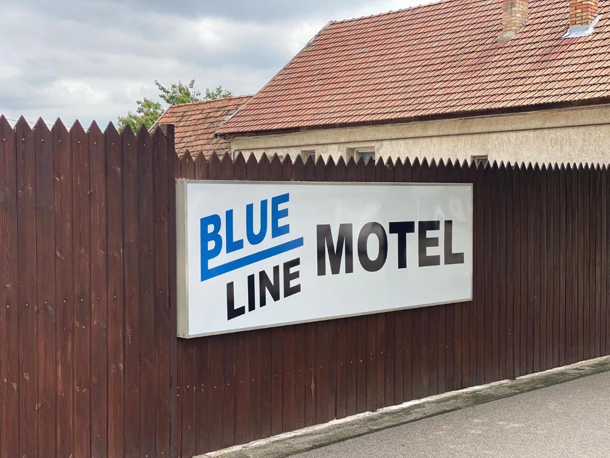 Blueline Motel Jászberény Bagian luar foto