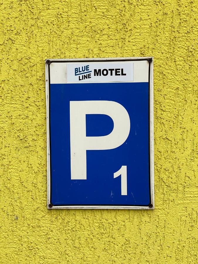 Blueline Motel Jászberény Bagian luar foto
