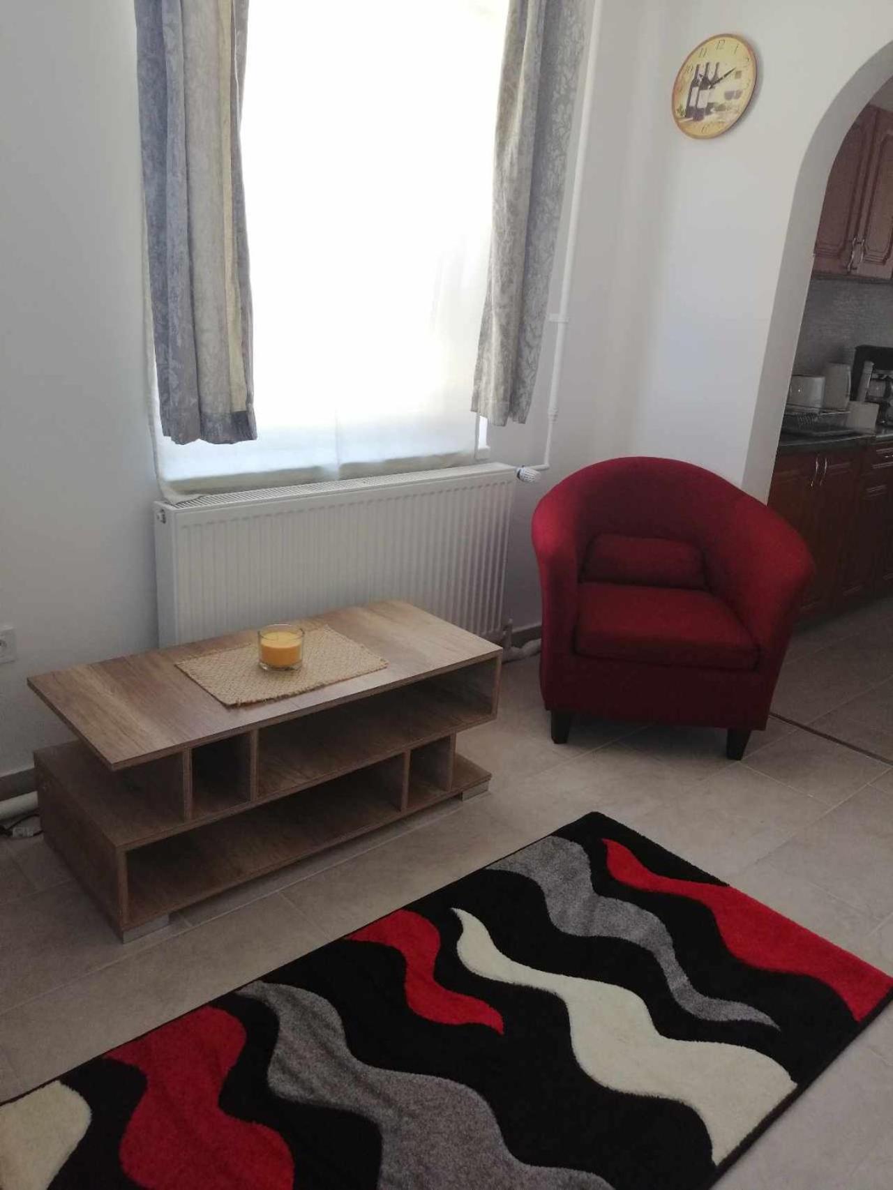Blueline Motel Jászberény Bagian luar foto